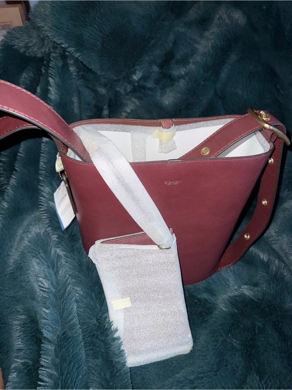 NWT Coach Bleeker Leather Bucket Bag - Merlot - Picture 5 of 5